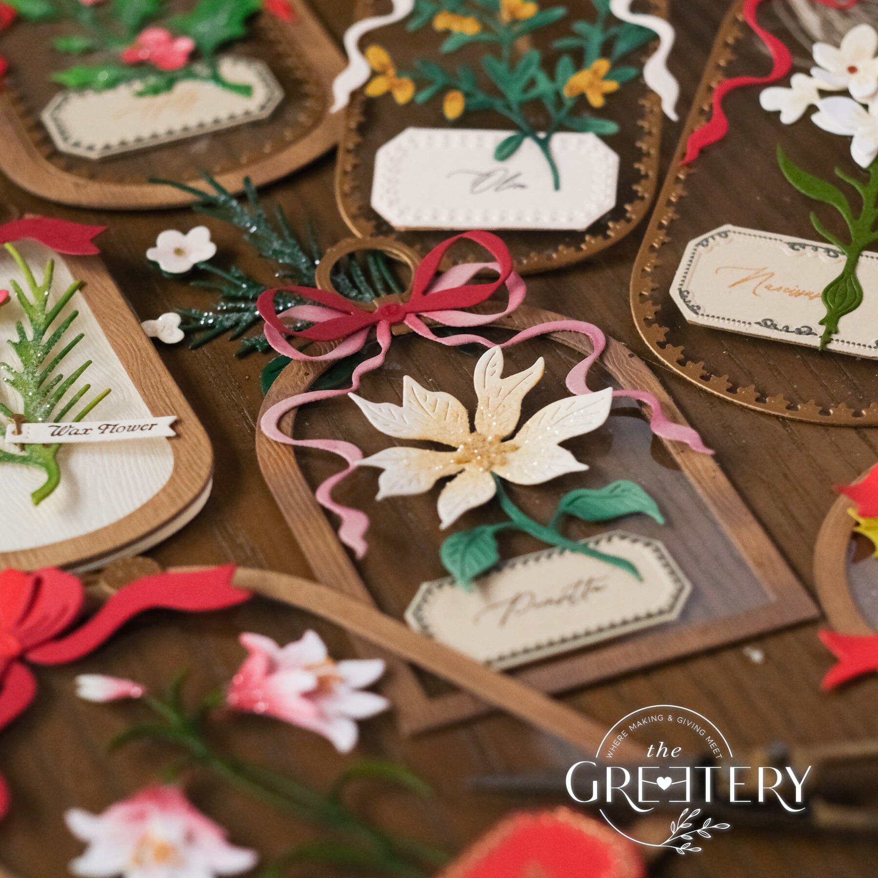 Bigger Holiday Botanicals: Poinsettia Die