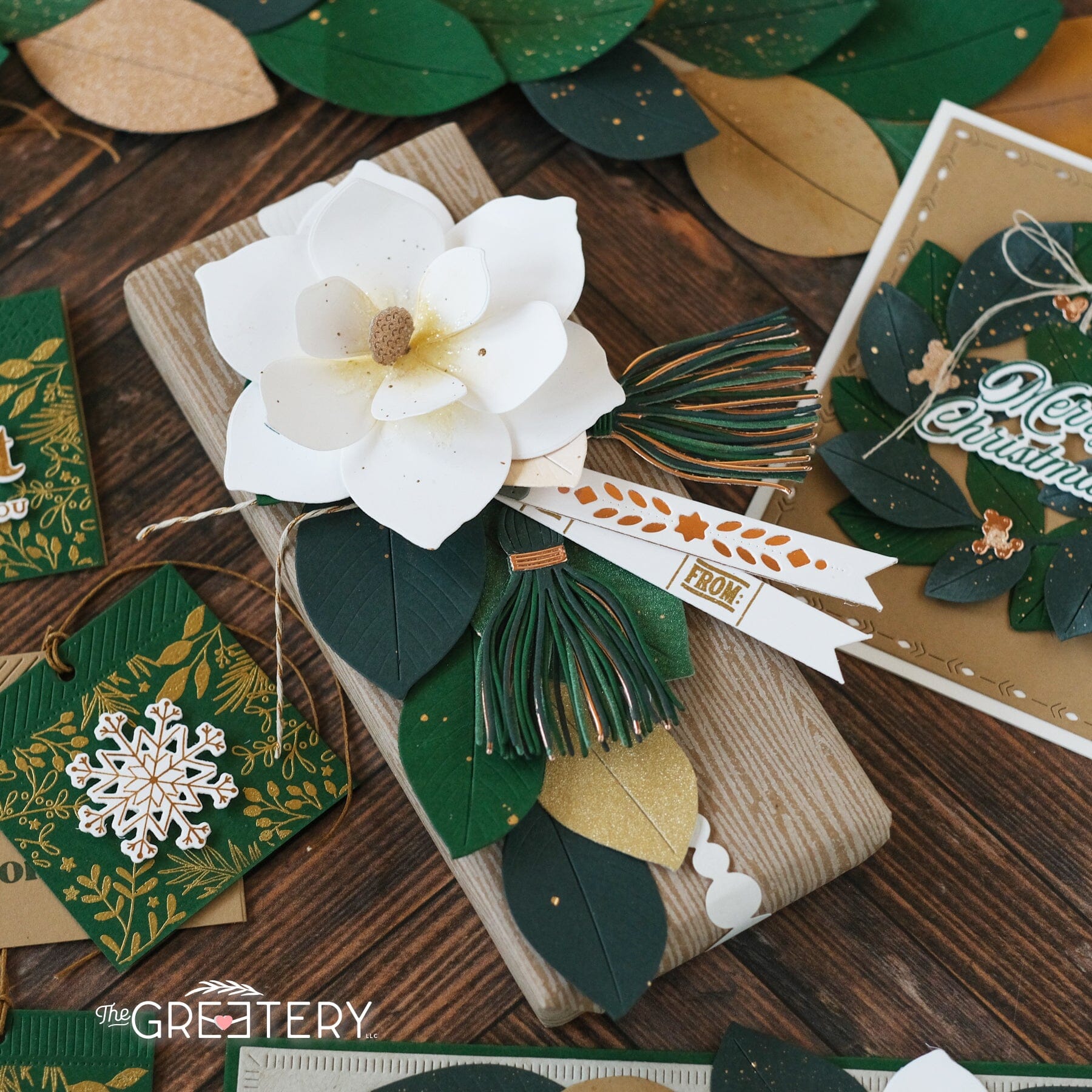 Large Leaves: Magnolia Die
