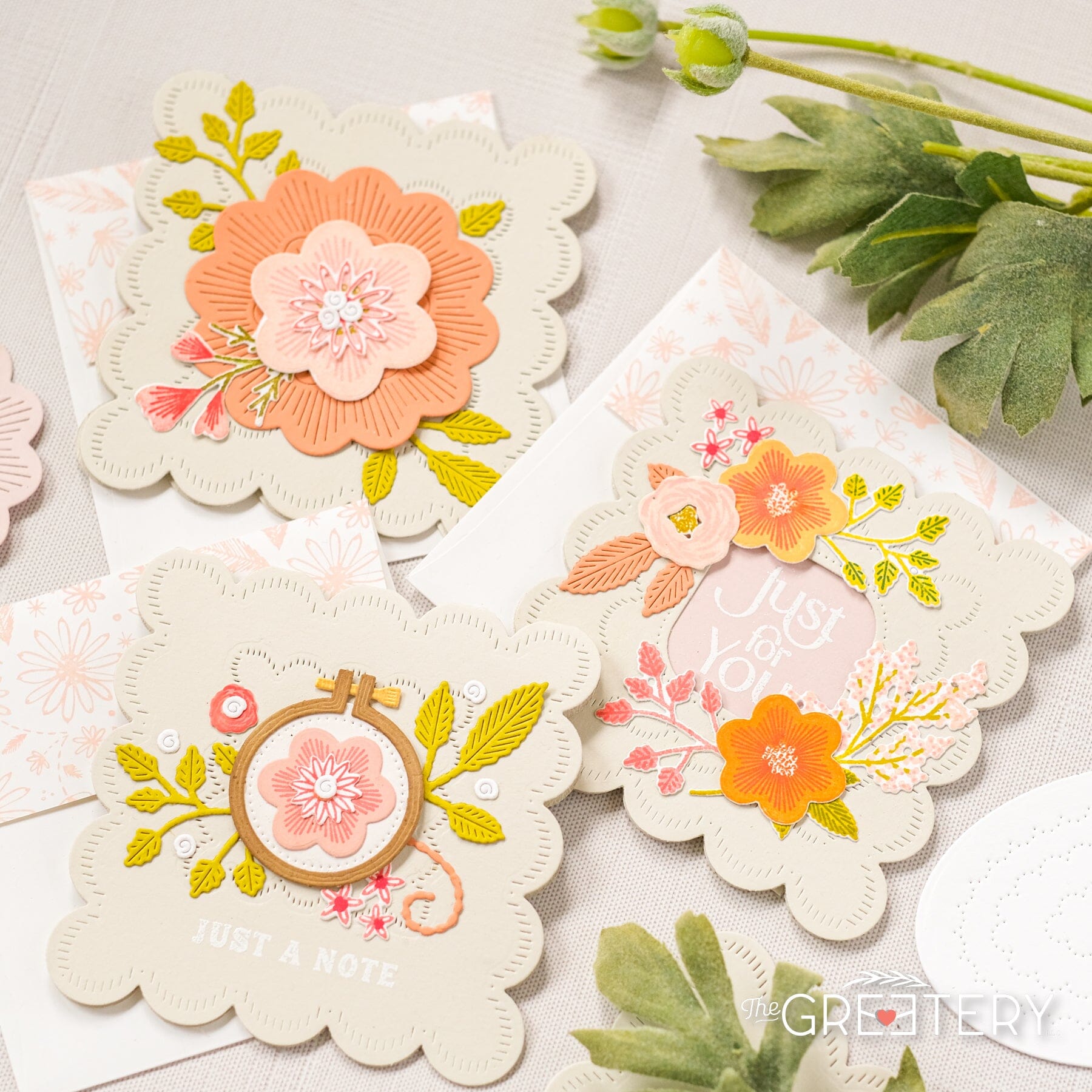 Stitched Scallops Notecard Die