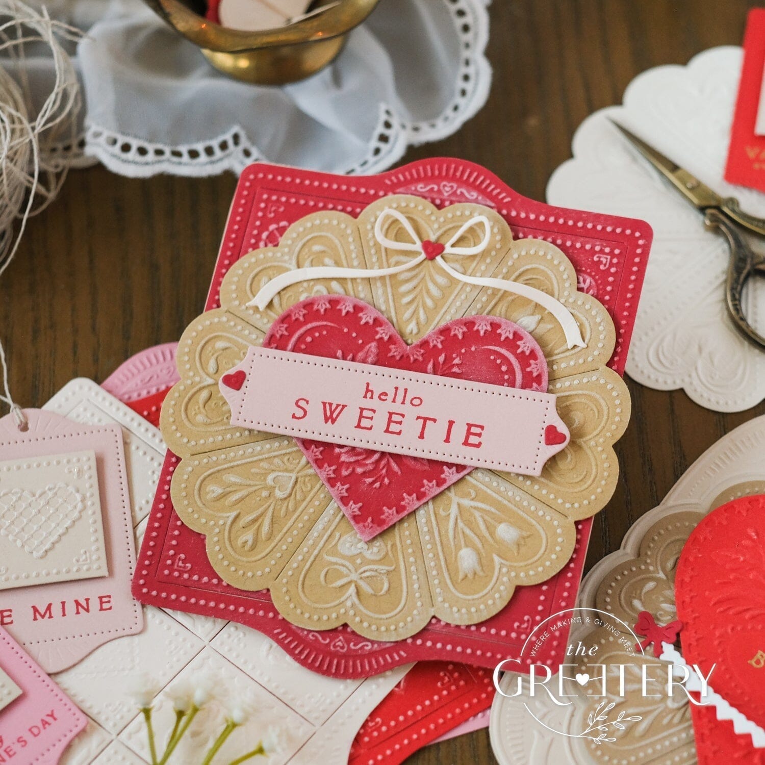 Shortbread Shapes: Scalloped Hearts Embossing Folder – The Greetery