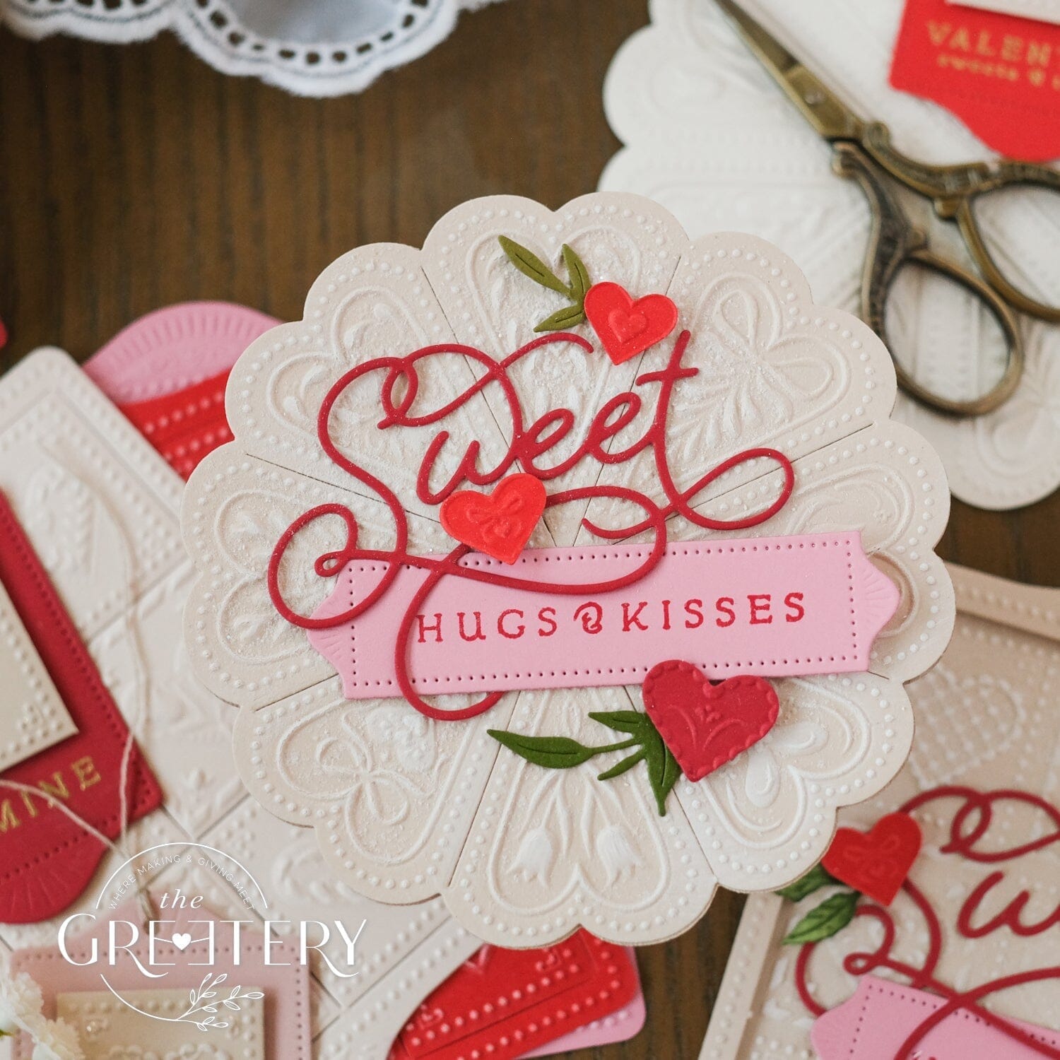 Shortbread Shapes: Scalloped Hearts Die