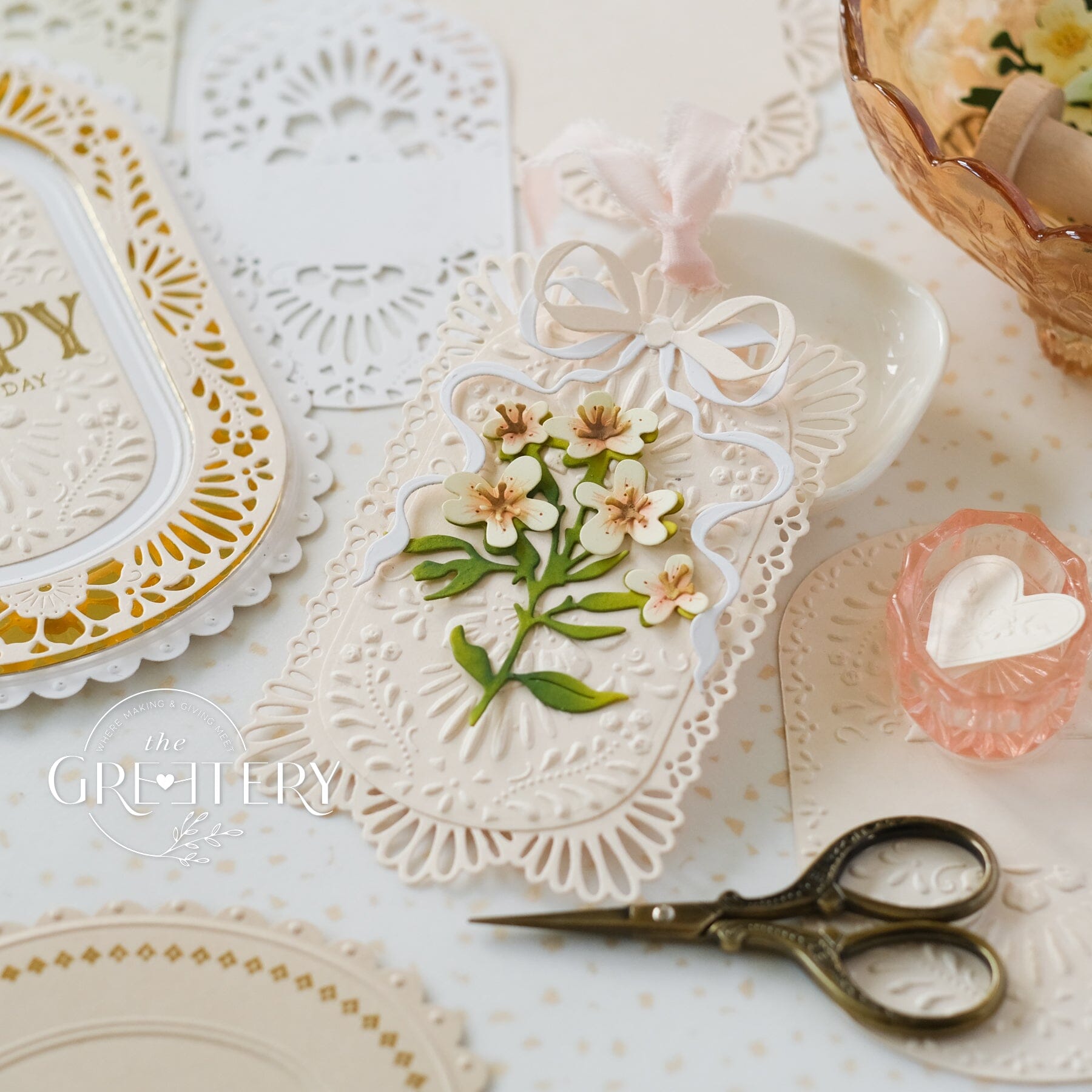 Pretty Picado Embossing Folder
