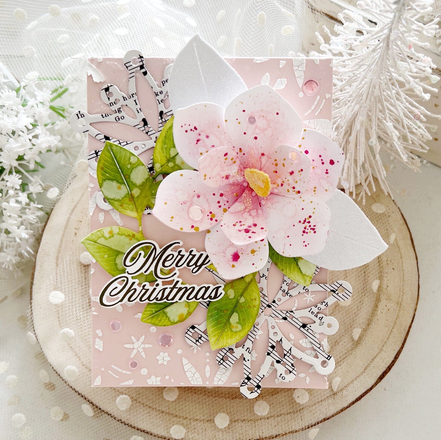 Magnolia Wreath Die