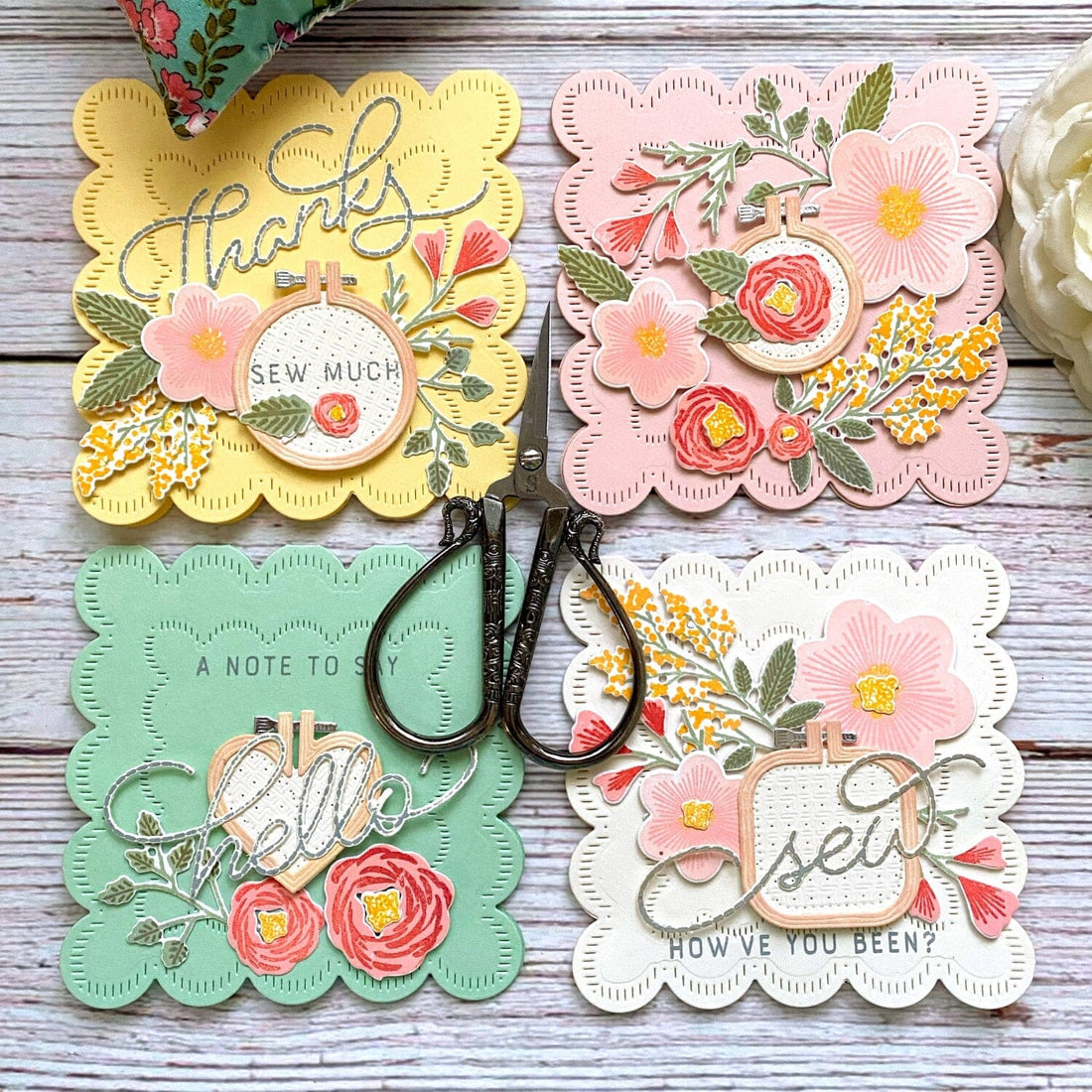 Stitched Scallops Notecard Die