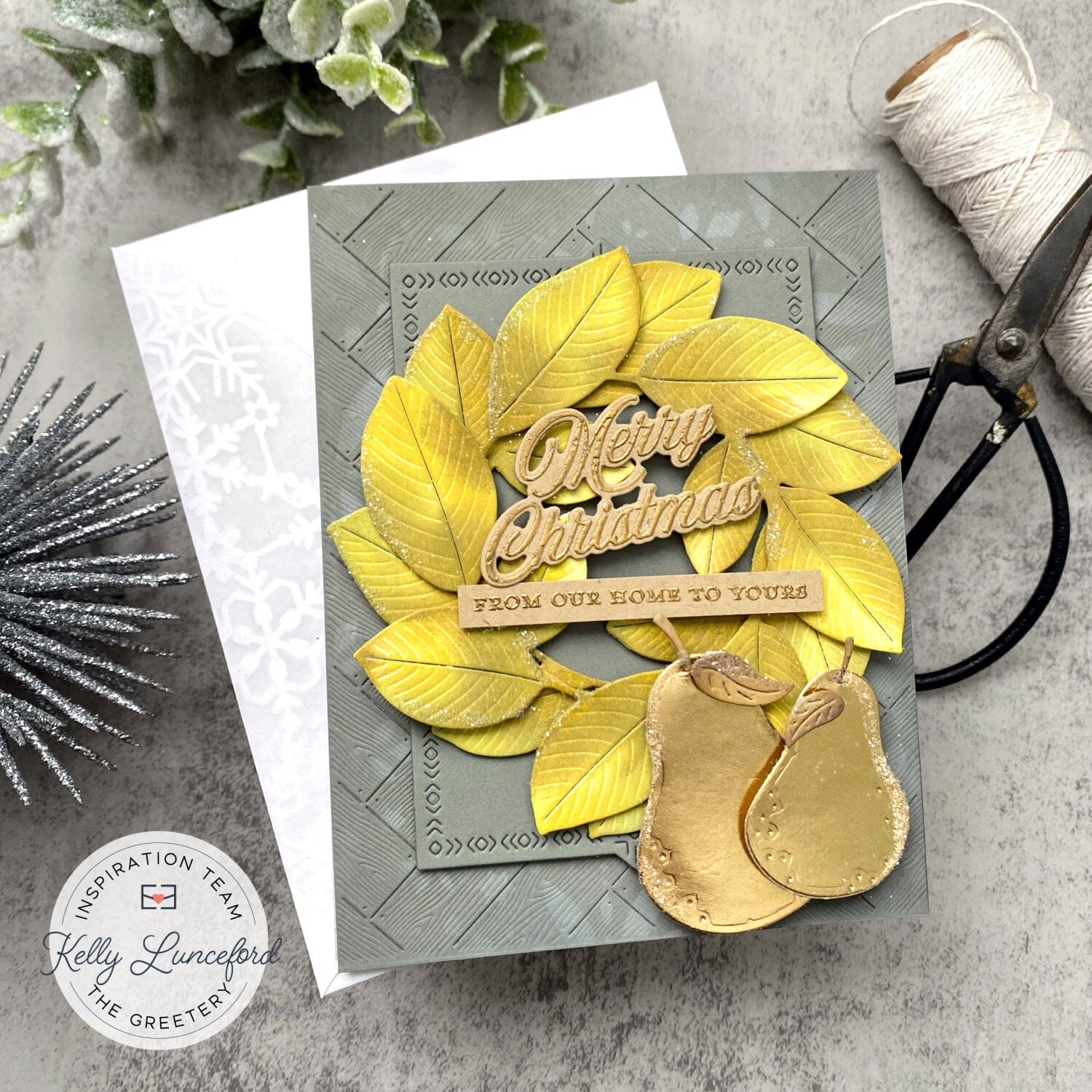 Magnolia Wreath Die