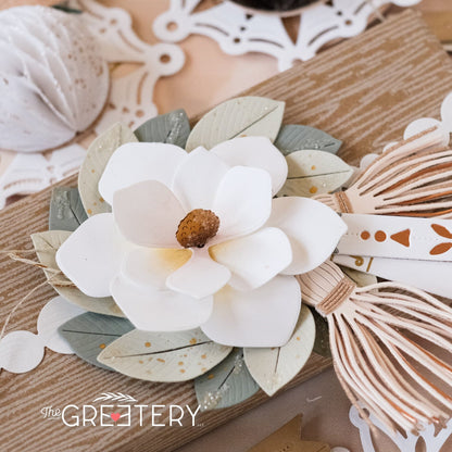 Magnolia Wreath Die