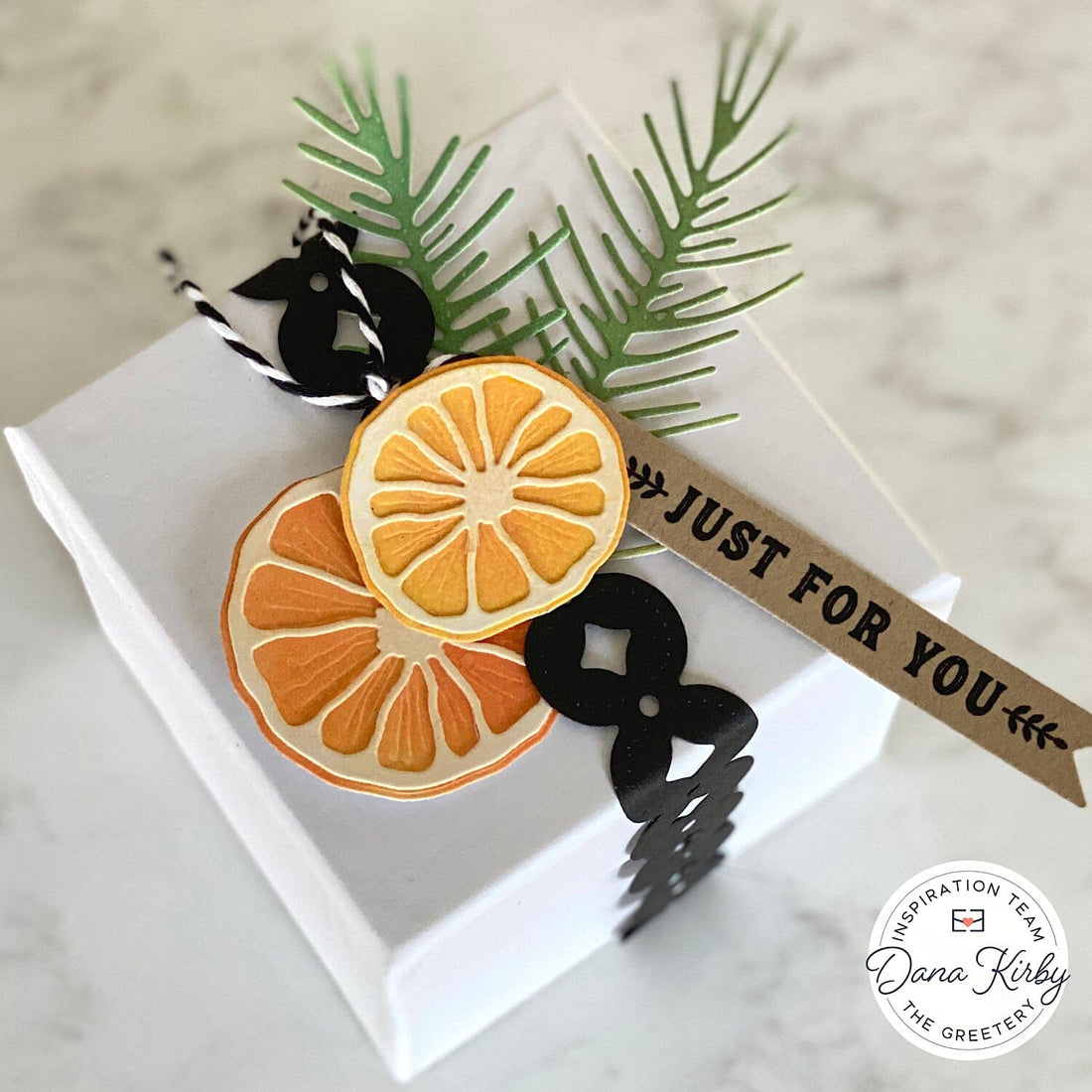 Ribbon Maker: Petite Scallops Die